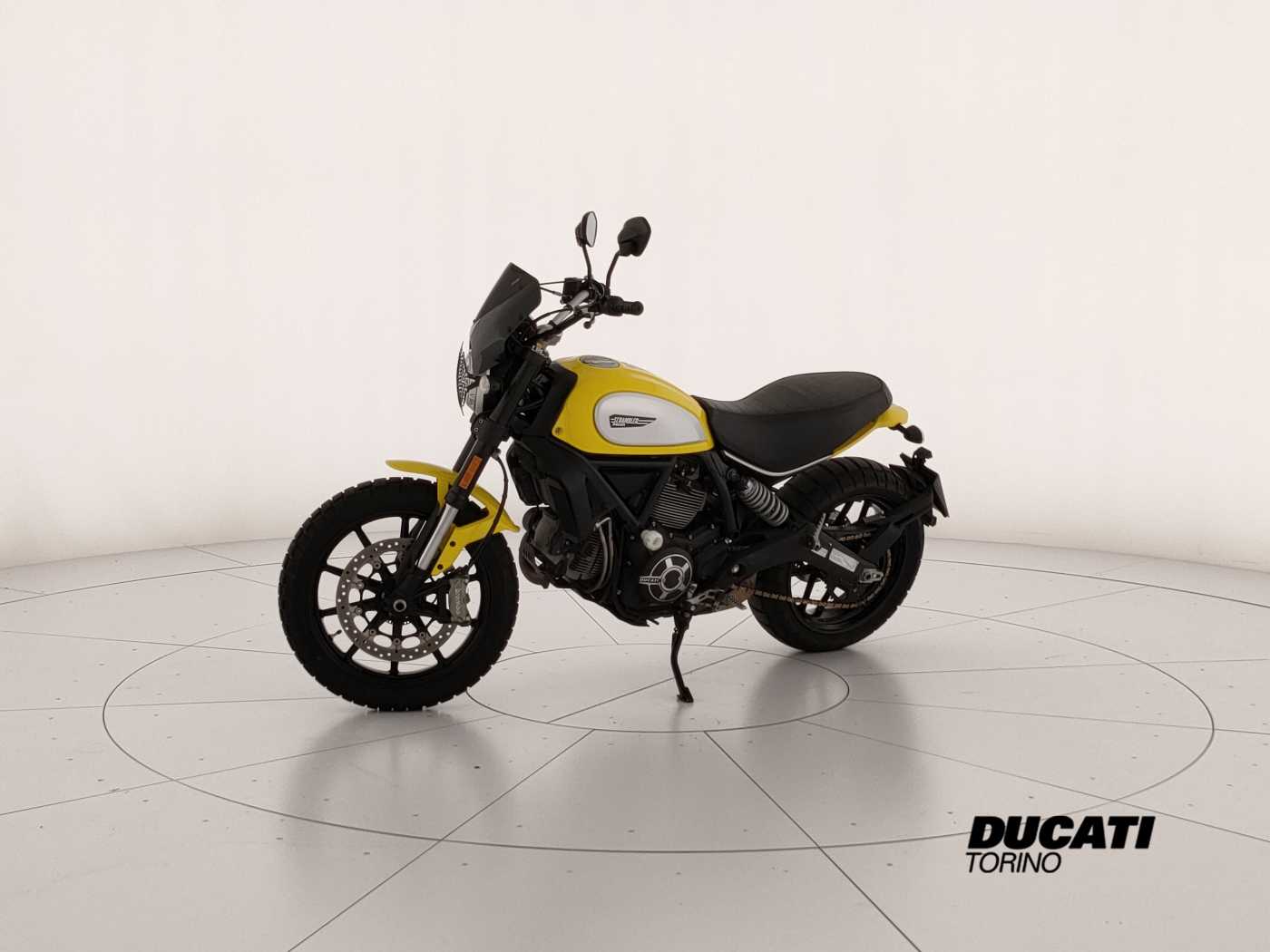 DUCATI SCRAMBLER ICON YELLOW 