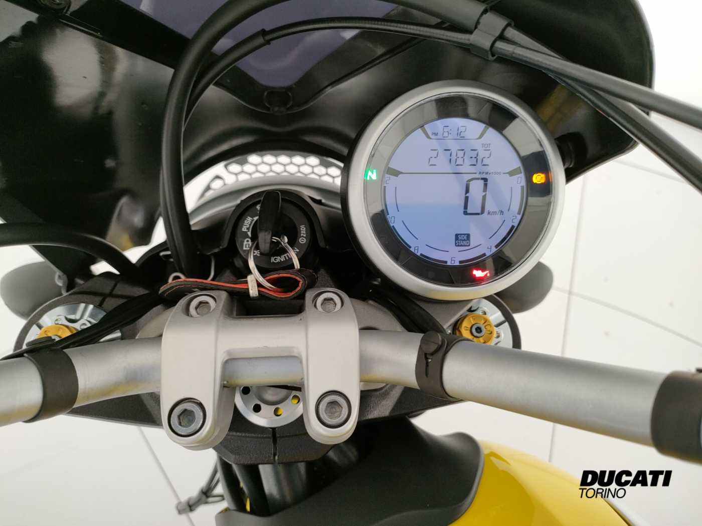 DUCATI SCRAMBLER ICON YELLOW 