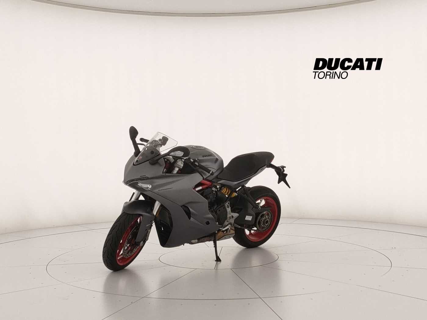 DUCATI SUPERSPORT 939 