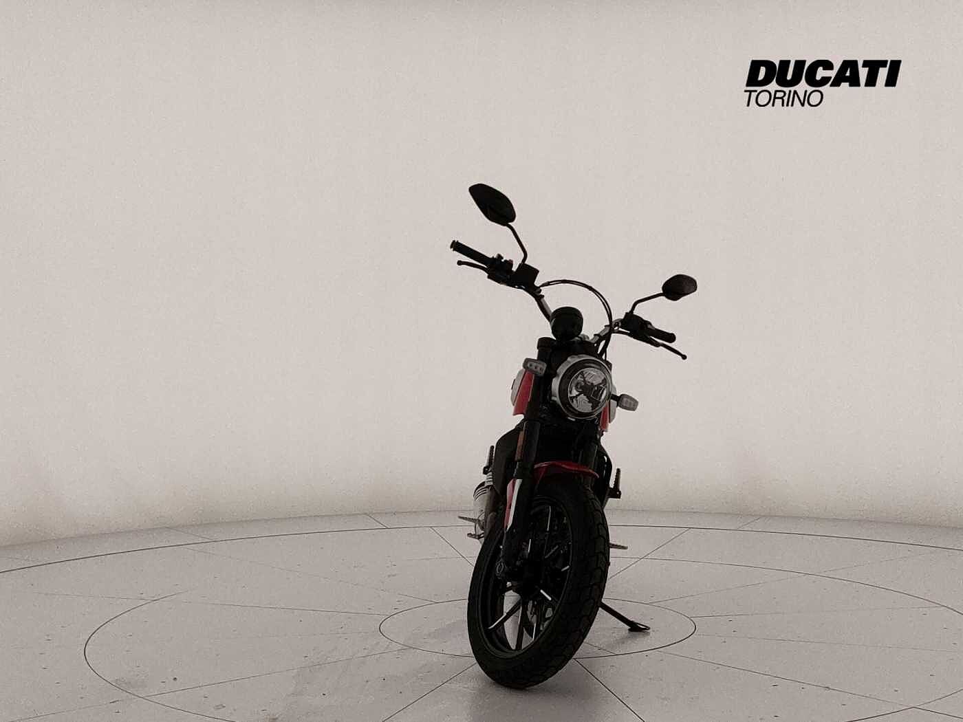 DUCATI SCRAMBLER ICON 