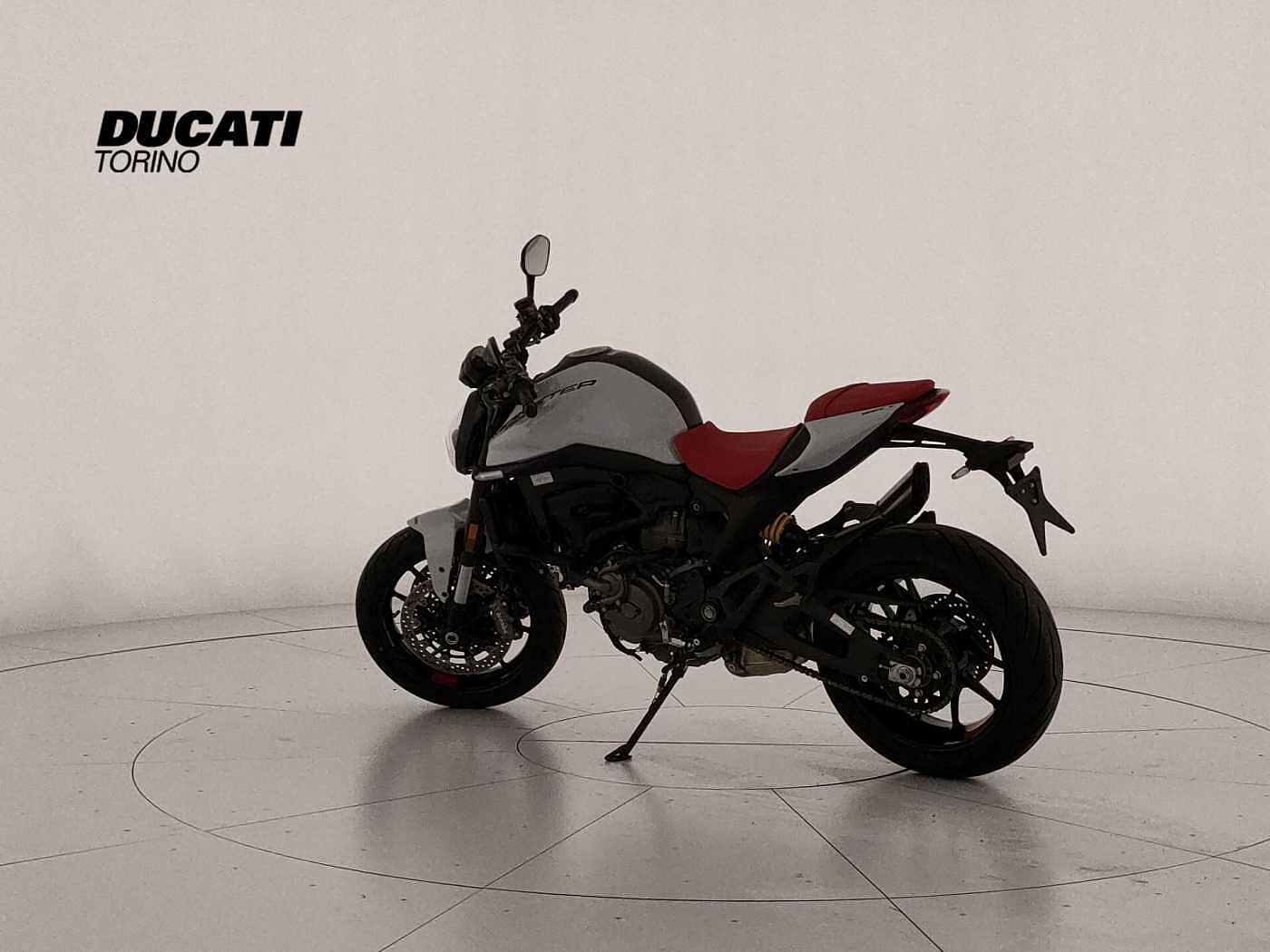 DUCATI MONSTER 937 