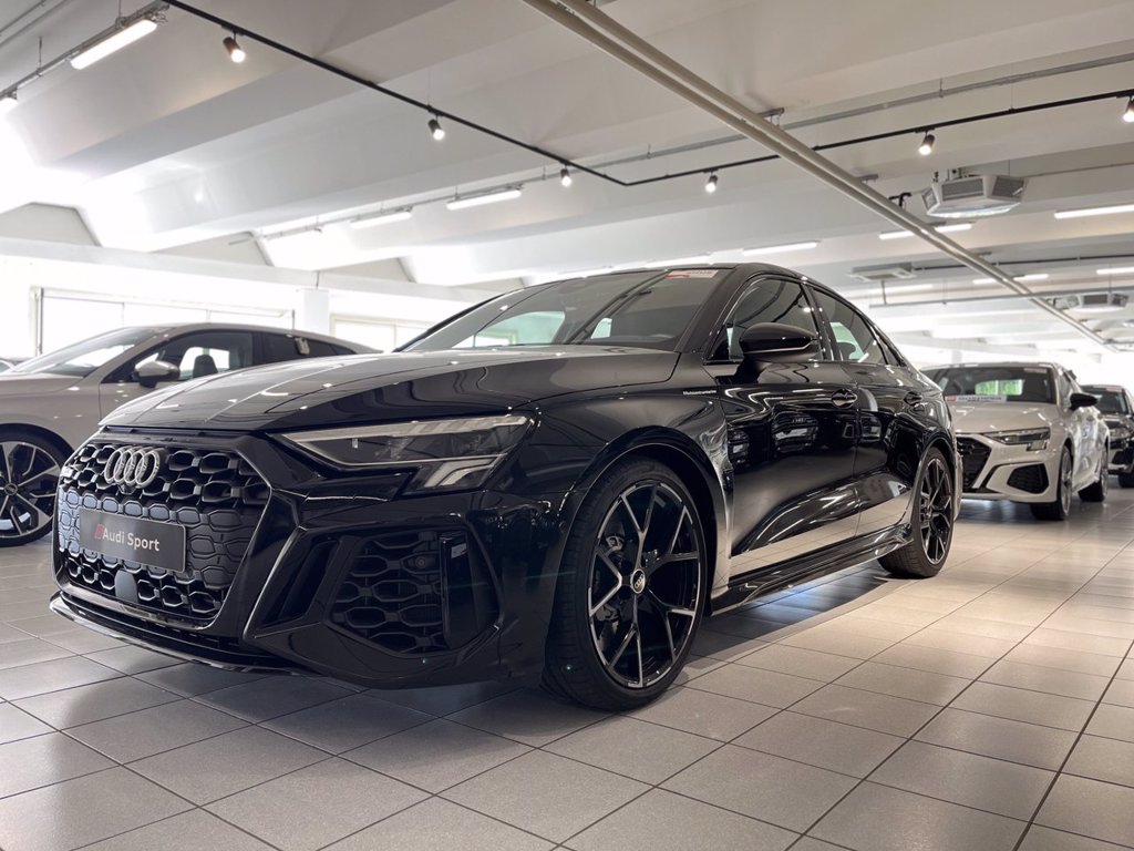 AUDI Rs3 sedan 2.5 tfsi quattro s-tronic