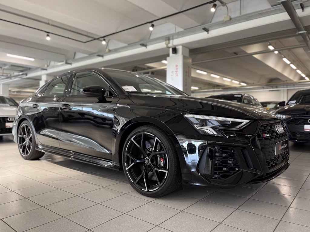 AUDI Rs3 sedan 2.5 tfsi quattro s-tronic