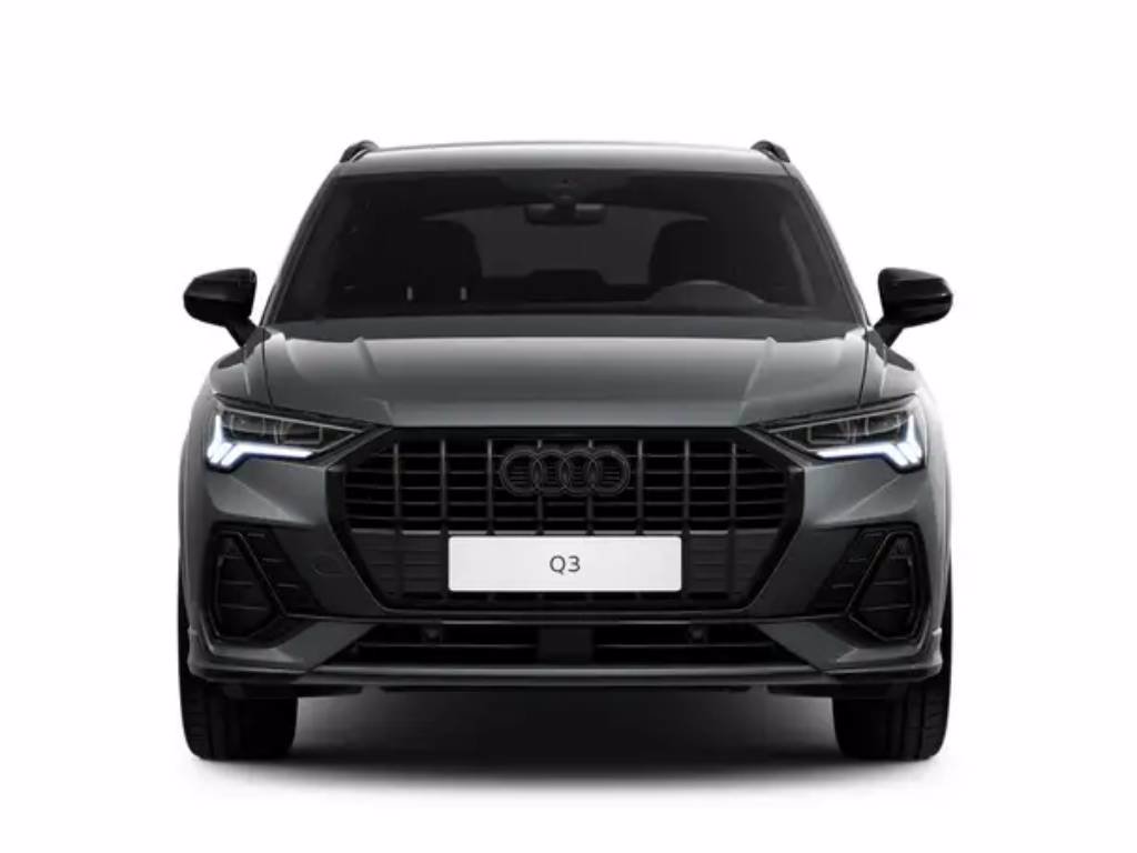 AUDI Q3 45 TFSI e S tronic Identity Black