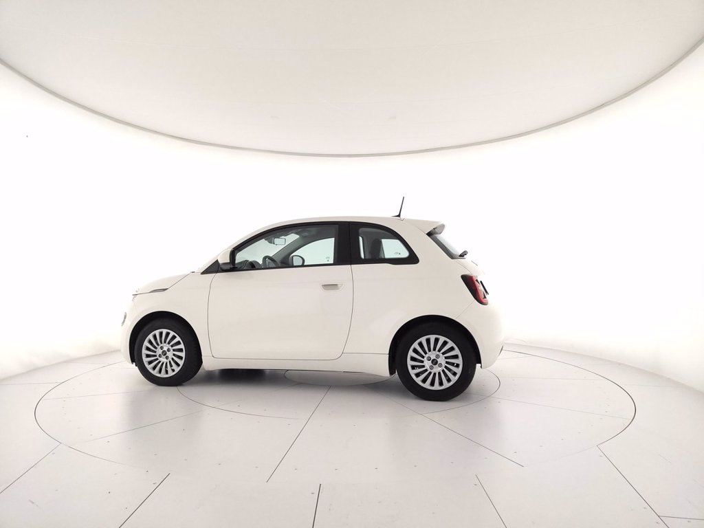 FIAT 500e 23,65 kwh action