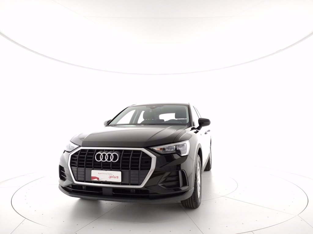 AUDI Q3 35 1.5 tfsi business