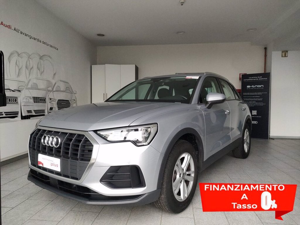 AUDI Q3 35 2.0 tdi business s-tronic