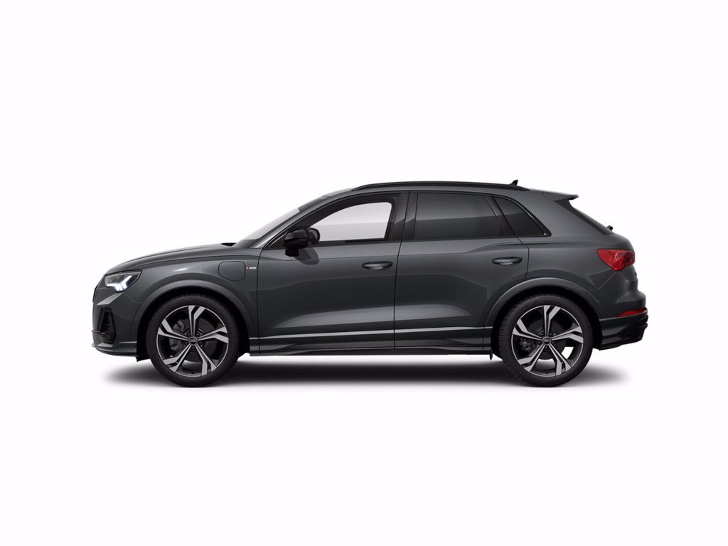 AUDI Q3 45 1.4 tfsi e identity black s-tronic