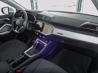 AUDI Q3 35 2.0 tdi business advanced s-tronic