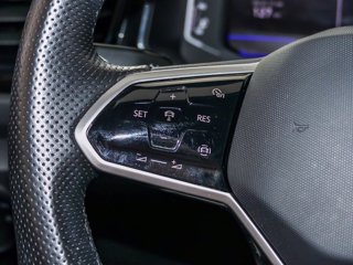 VOLKSWAGEN T-roc 1.0 tsi r-line 110cv