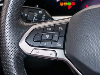 VOLKSWAGEN Passat 2.0 tdi scr r-line 4motion 193cv dsg