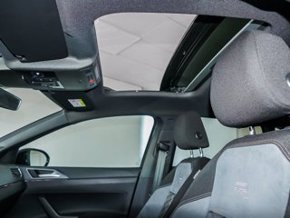 VOLKSWAGEN Taigo 1.0 tsi r-line 110cv