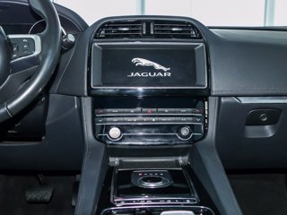 JAGUAR F-pace 2.0d i4 prestige 180cv auto my20