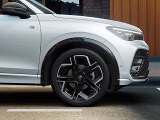 VOLKSWAGEN Tiguan 1.5 etsi r-line plus 150cv dsg