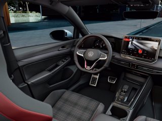 VOLKSWAGEN Golf 2.0 tsi gti 265cv dsg