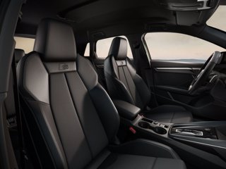 AUDI A3 allstreet TDI 110 kW S tronic Identity Contrast