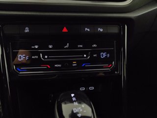 VOLKSWAGEN T-roc 1.5 tsi r-line dsg