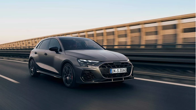 Audi S3 Sportback Section 1