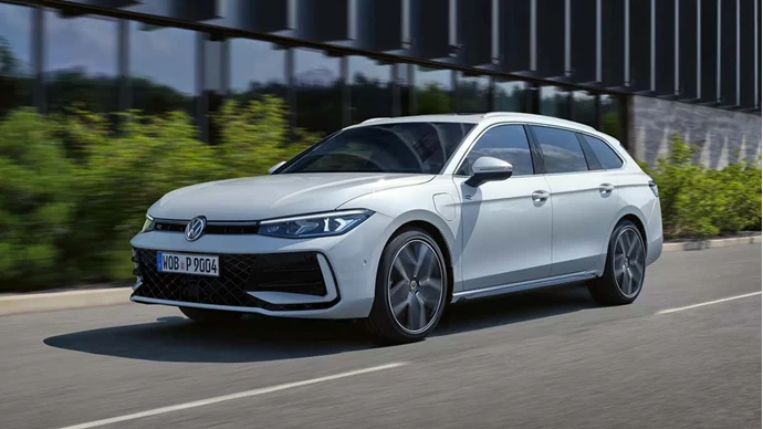 Nuova Passat Section 3