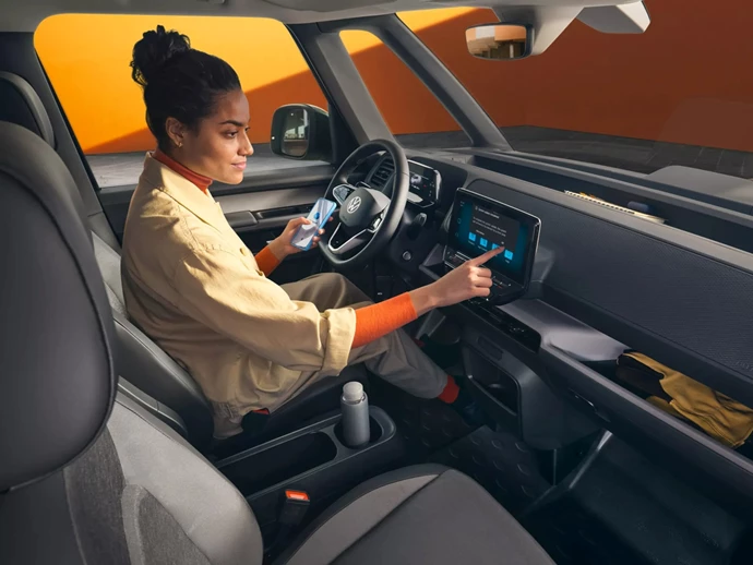 IB000109PIC ID Buzz Cargo Highli